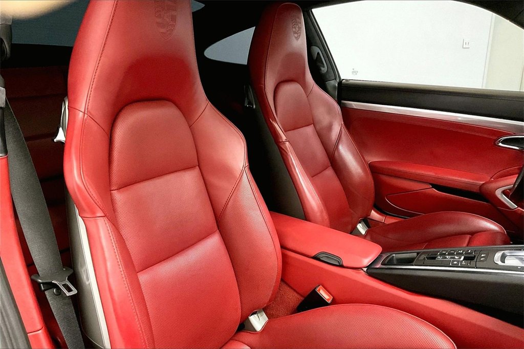 Used 2016 Porsche 911 Turbo image 14