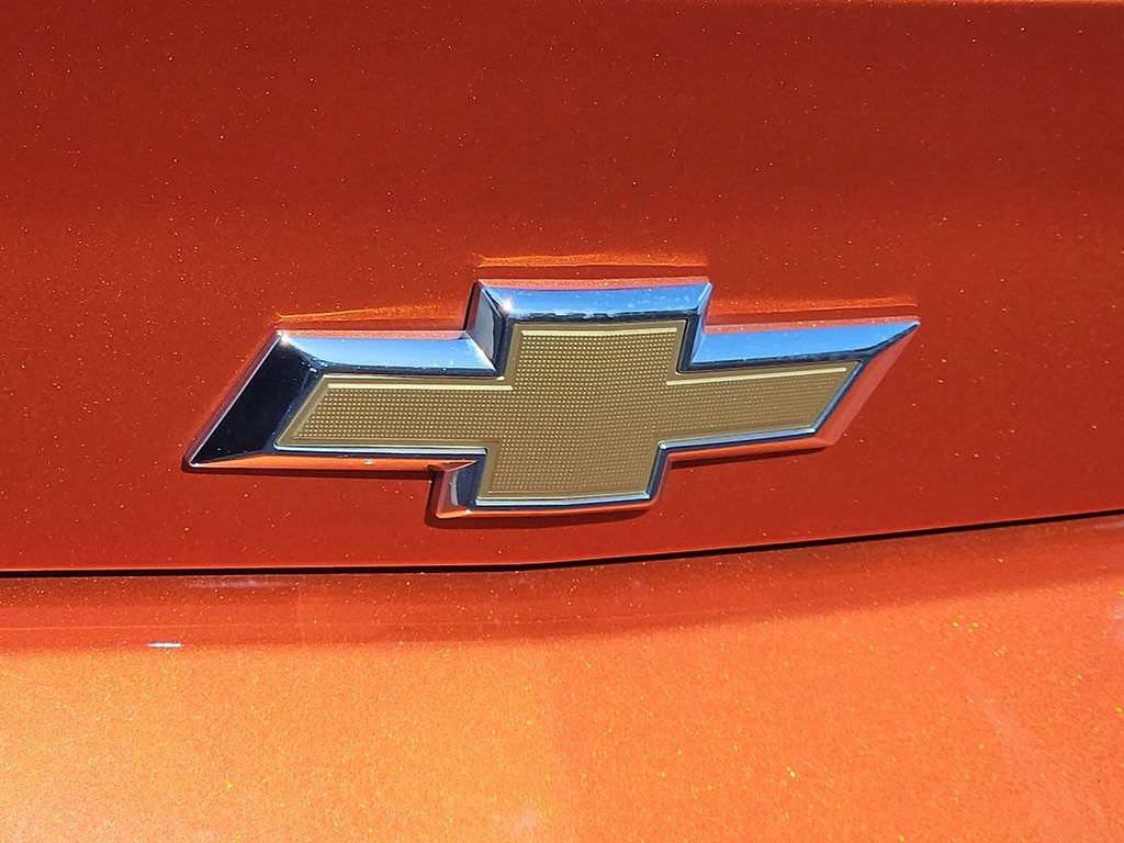 Used 2023 Chevrolet Camaro LT RWD image 14