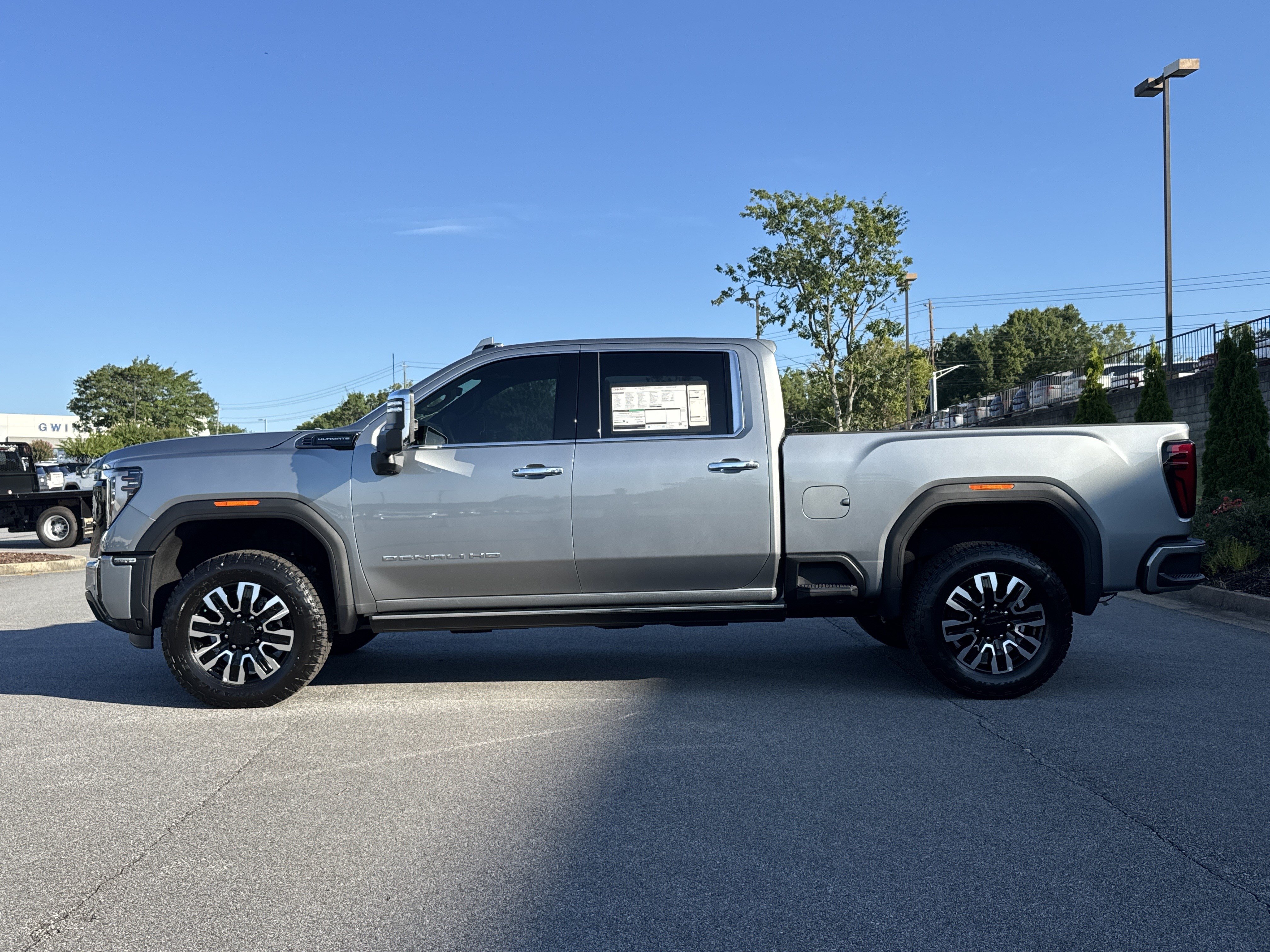 New 2026 GMC Sierra 2500 Denali Ultimate AWD/4WD image 7