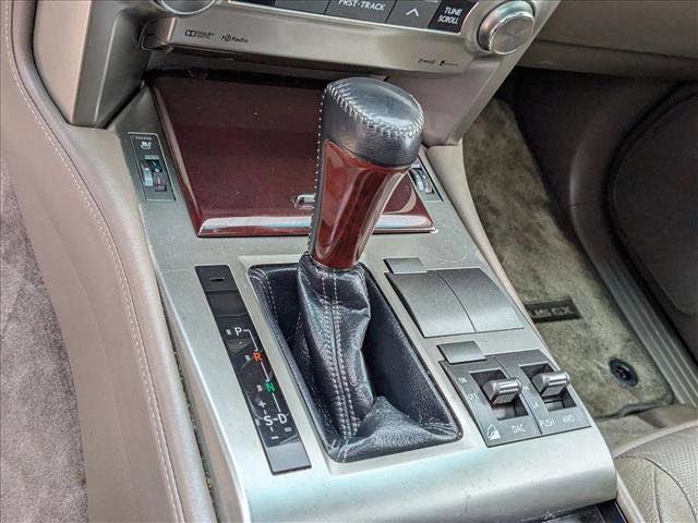 Used 2017 Lexus GX 460 Premium image 18