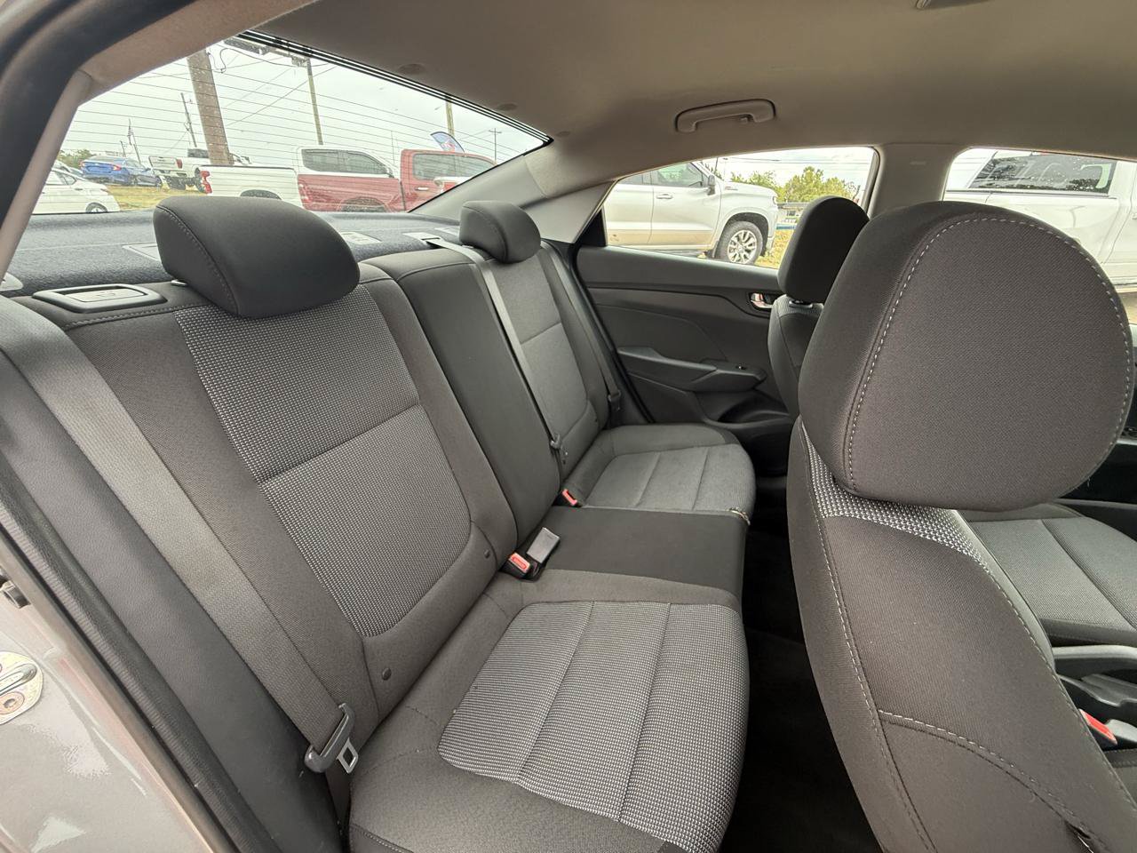 Used 2021 Hyundai Accent SE FWD image 42