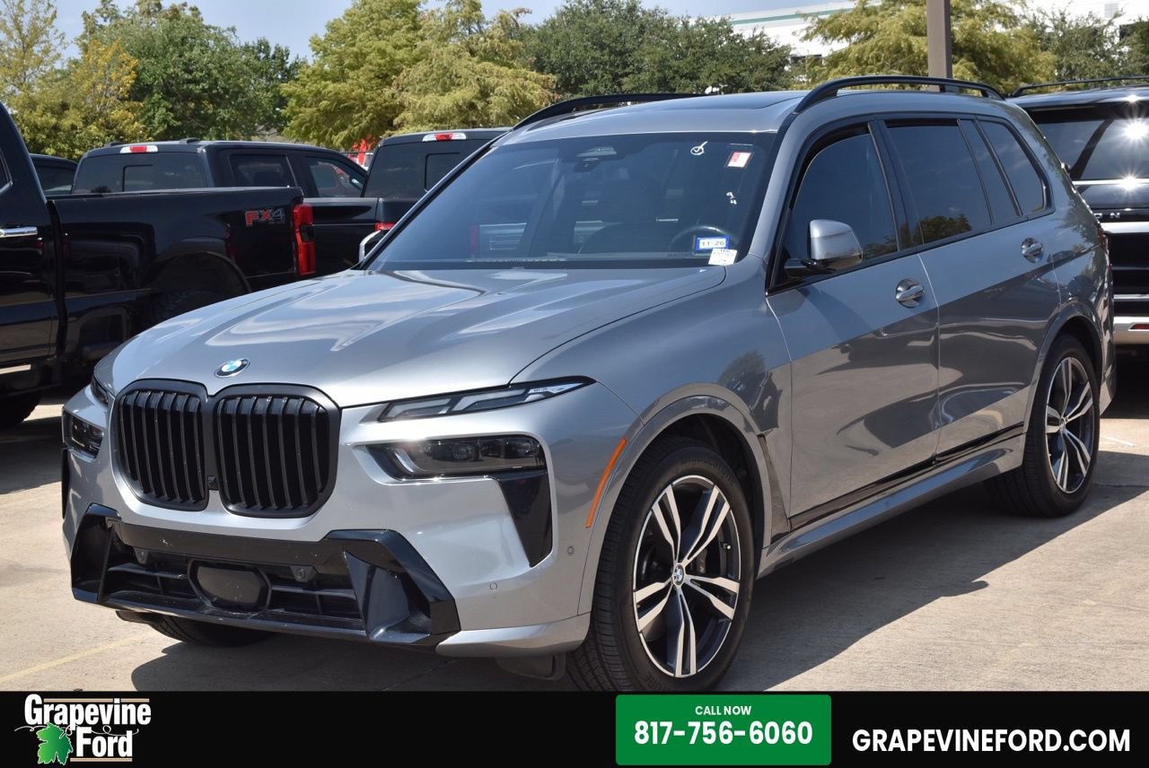 Used 2024 BMW X7 xDrive40i w/ M Sport Package AWD/4WD image 1