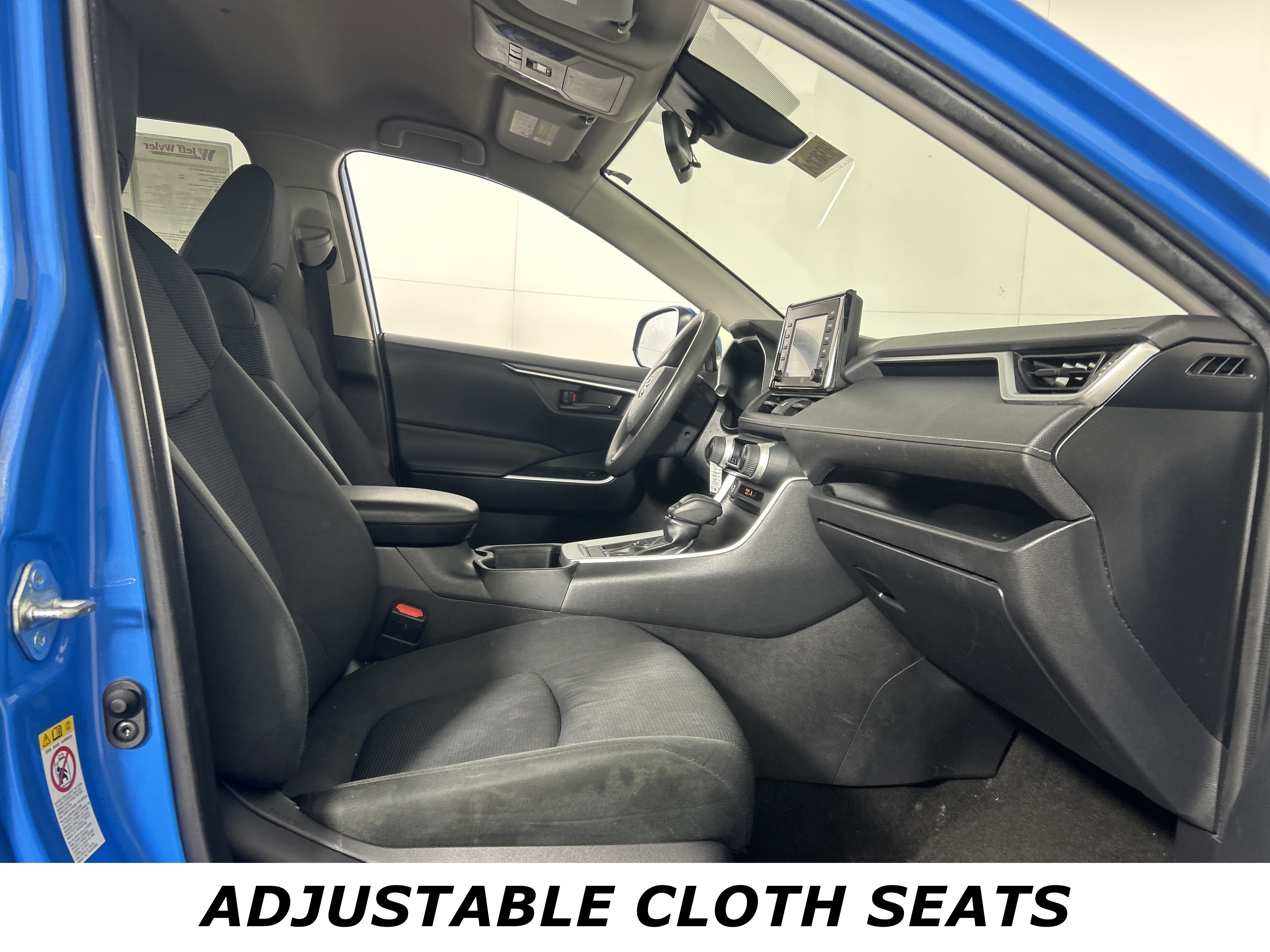 Used 2019 Toyota RAV4 LE image 41