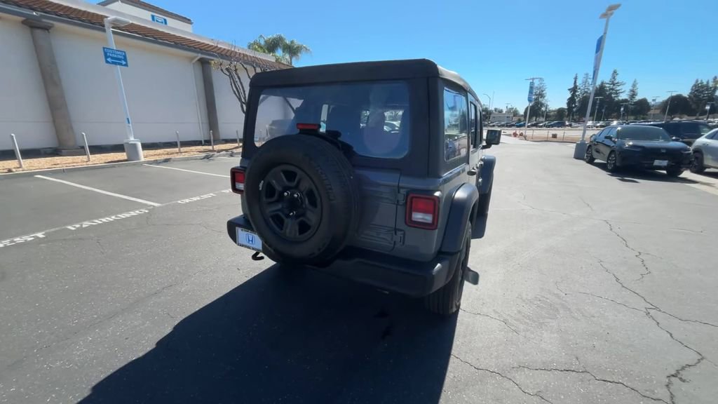 Used 2023 Jeep Wrangler Sport image 8