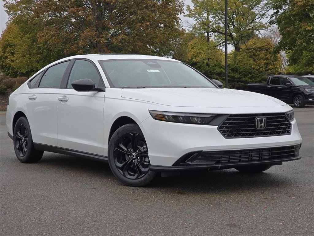 New 2025 Honda Accord SE image 2