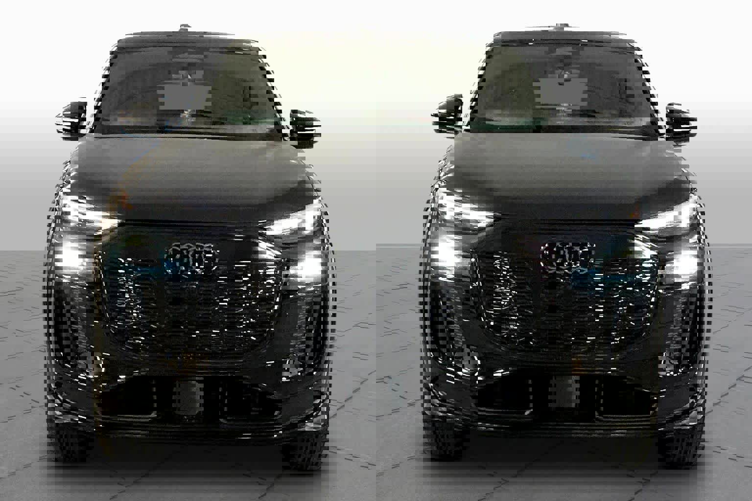 New 2027 Audi Q6 e-tron Premium Plus image 3