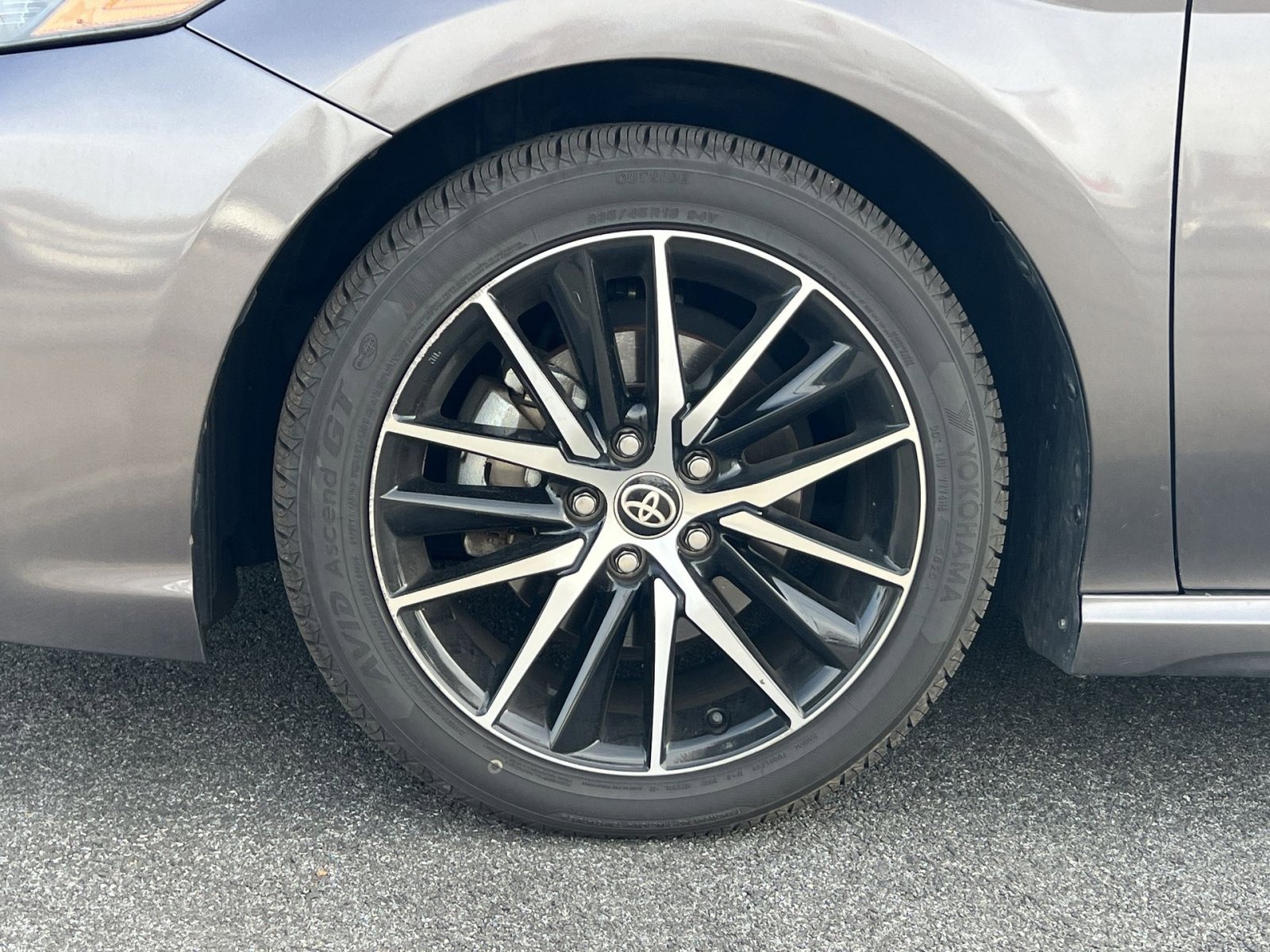 Used 2024 Toyota Camry SE image 12