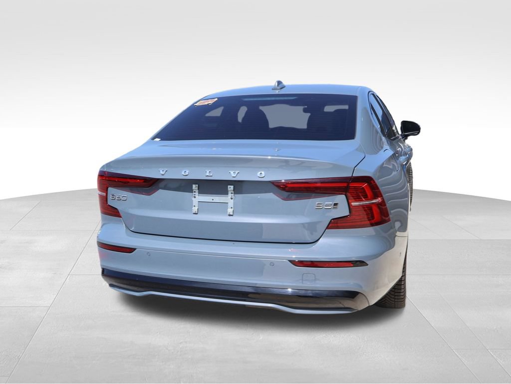 Used 2024 Volvo S60 B5 Plus AWD/4WD image 17