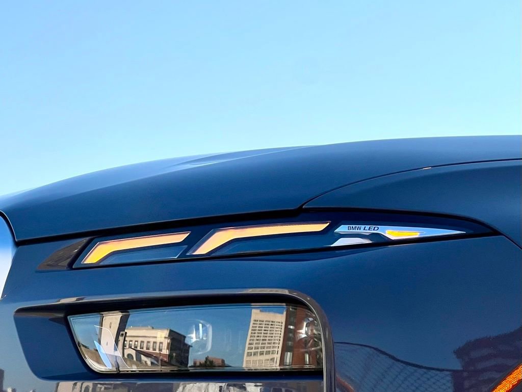 Used 2024 BMW X7 xDrive40i w/ Premium Package image 8