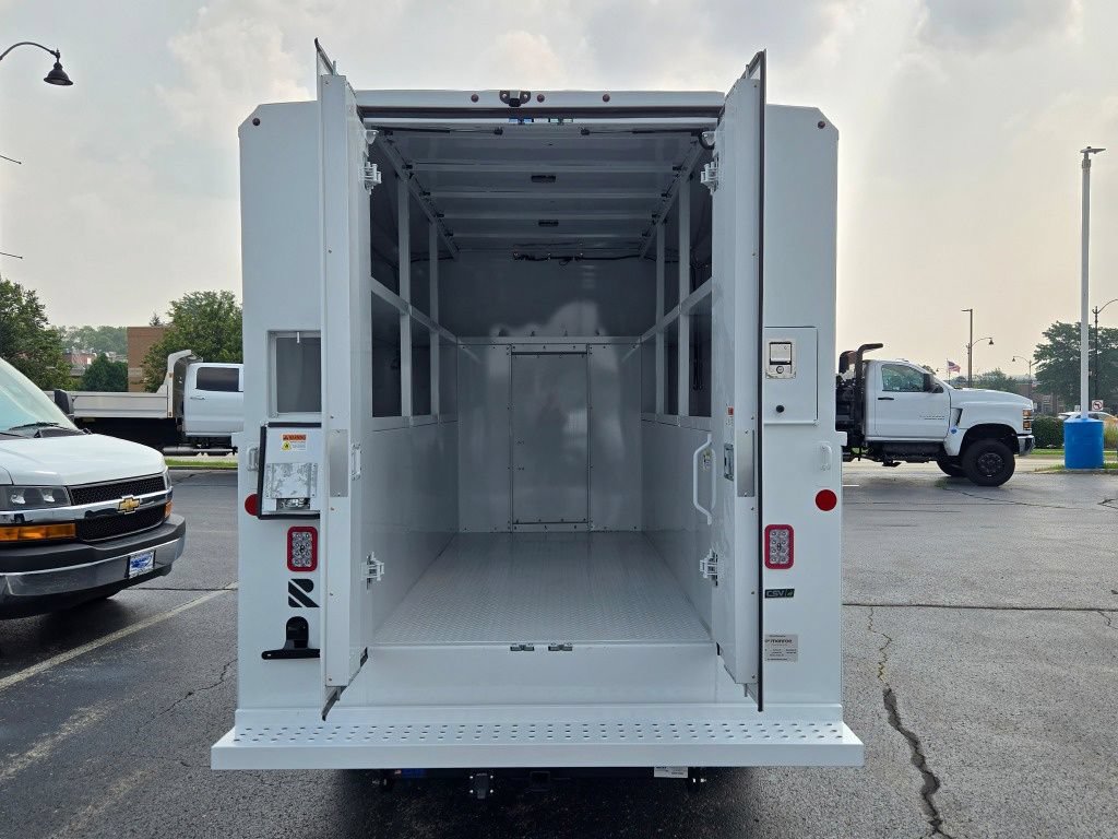 New 2025 Chevrolet Express 3500 w/ Power Convenience Package RWD image 11