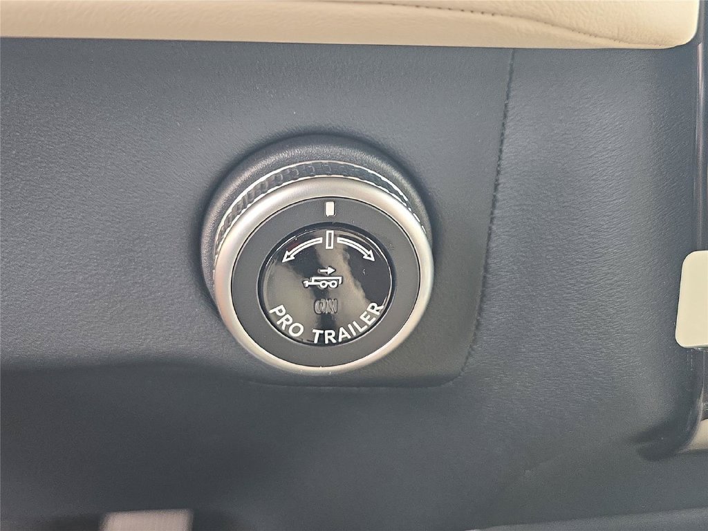 New 2027 Lincoln Navigator Premiere RWD image 21