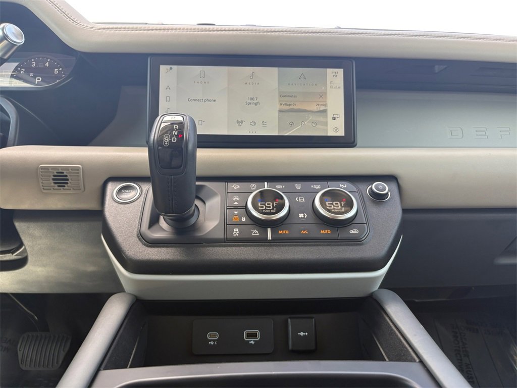 Used 2020 Land Rover Defender 110 HSE image 11