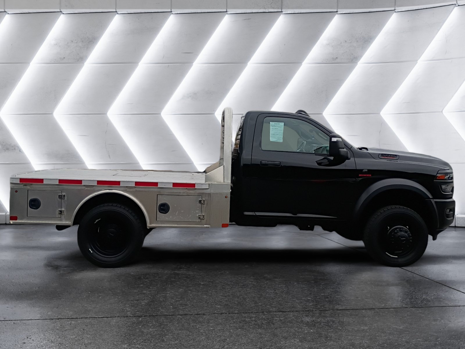 Used 2026 RAM 5500 Tradesman AWD/4WD image 7