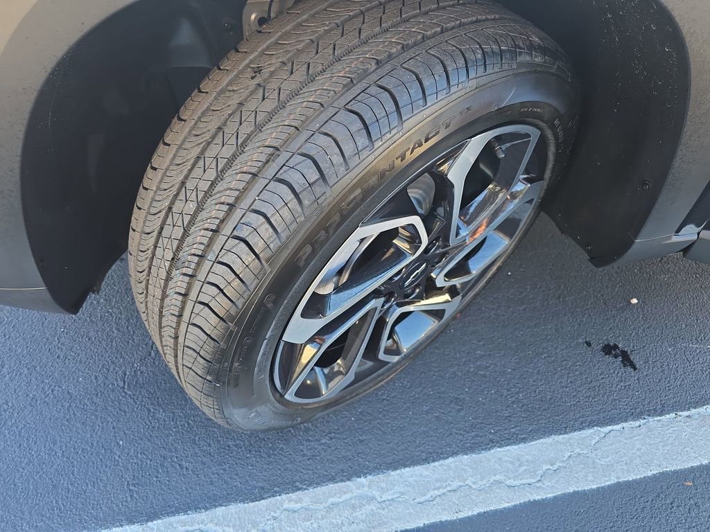 New 2026 Chevrolet Trax RS w/ Driver Confidence Package image 32