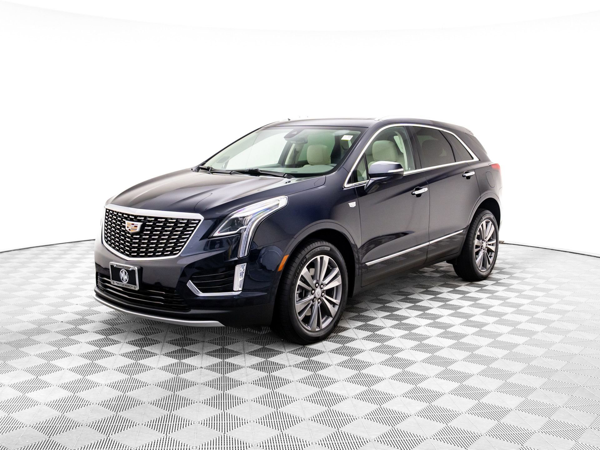 Certified 2022 Cadillac XT5 Premium Luxury w/ LPO, Floor Liner Package video 3