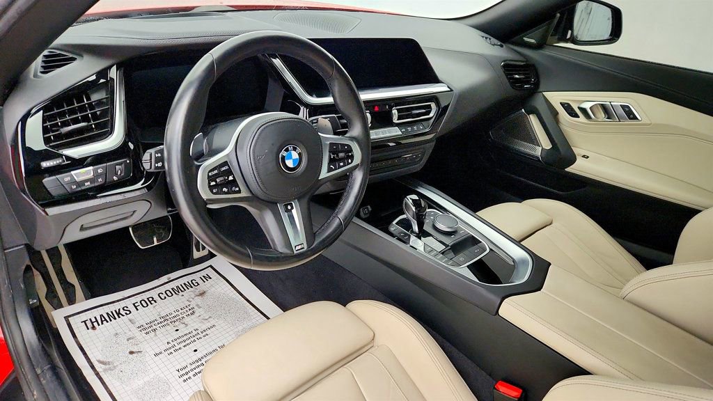Used 2022 BMW Z4 M40i w/ Premium Package image 12