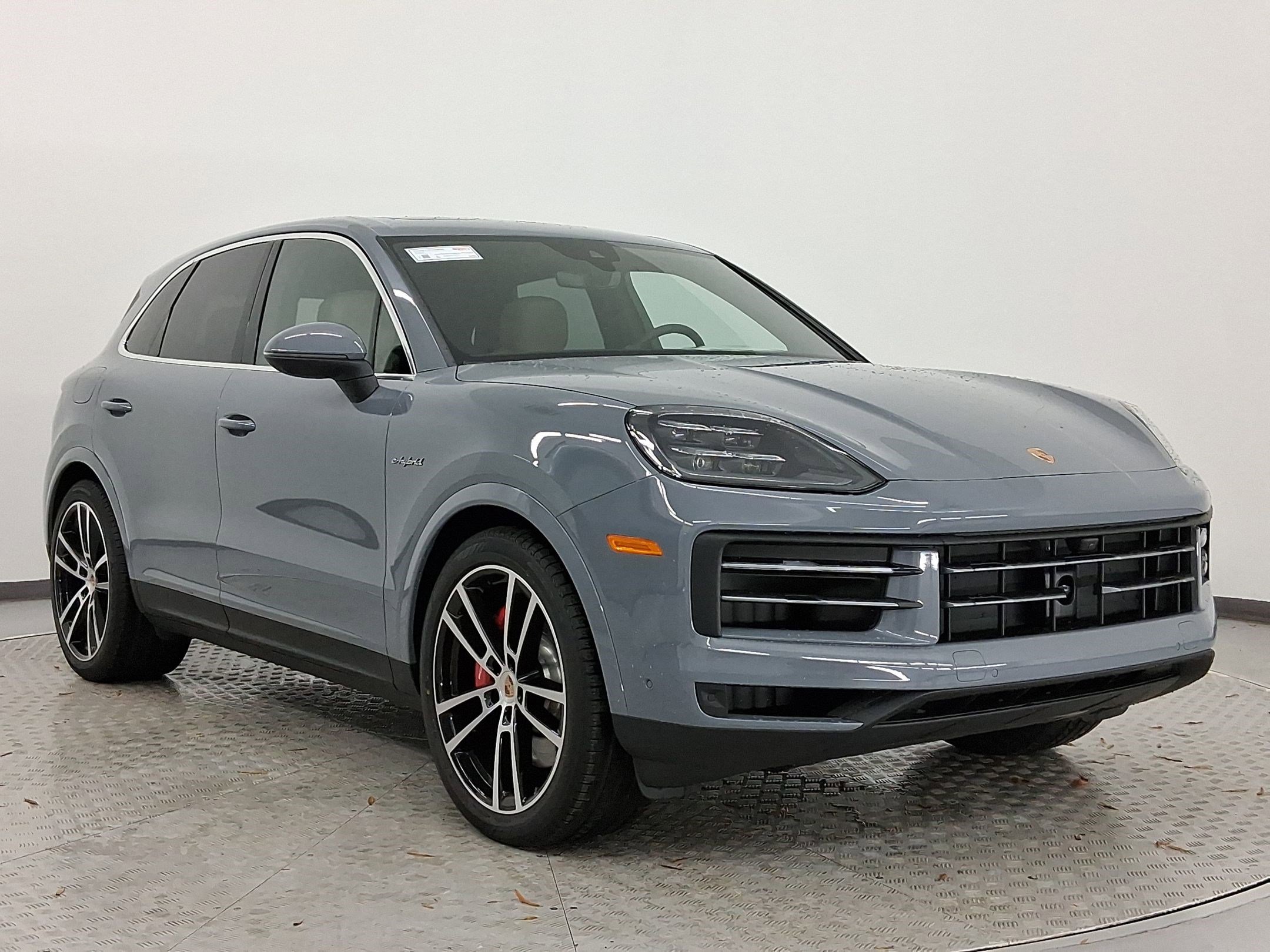 New 2026 Porsche Cayenne S image 9