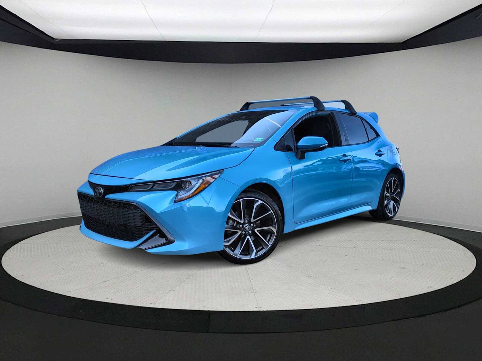 Used 2020 Toyota Corolla Hatchback image 1