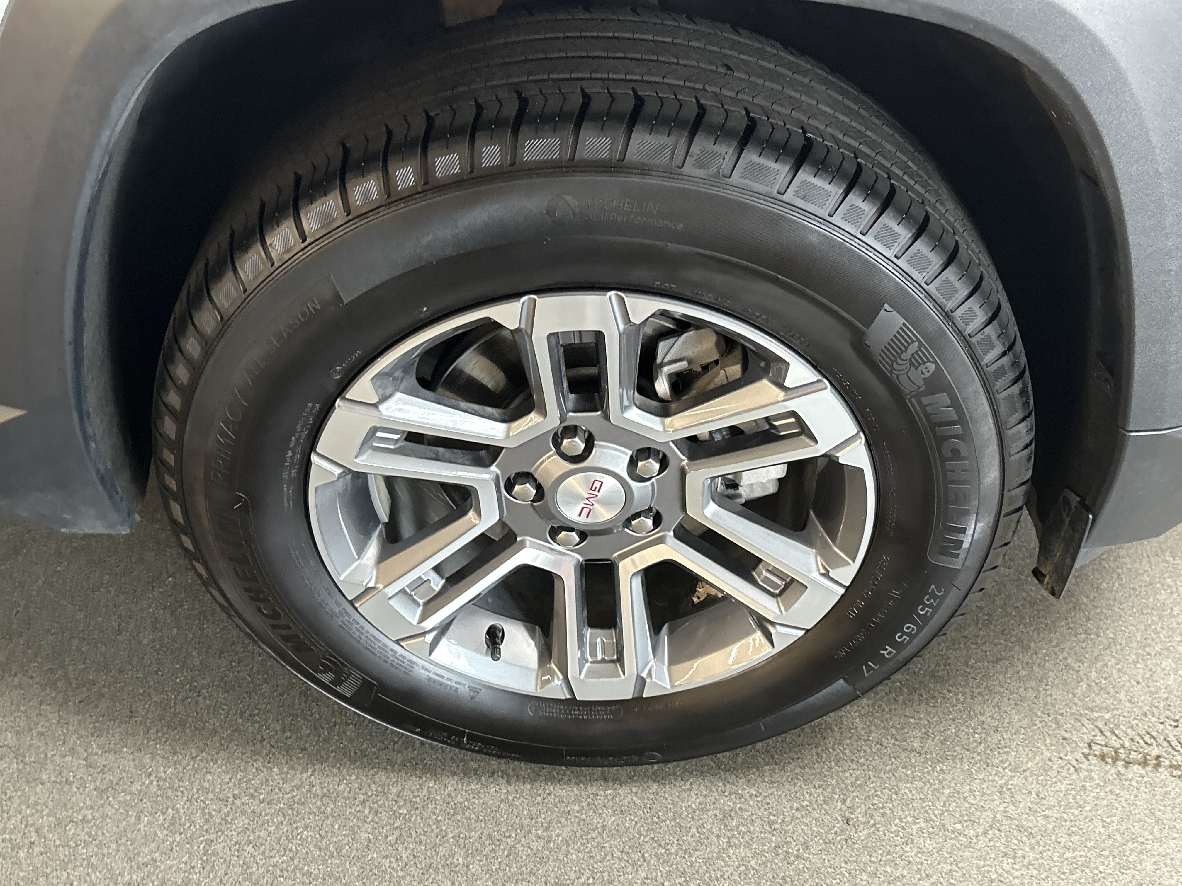Used 2025 GMC Terrain Elevation AWD/4WD image 13