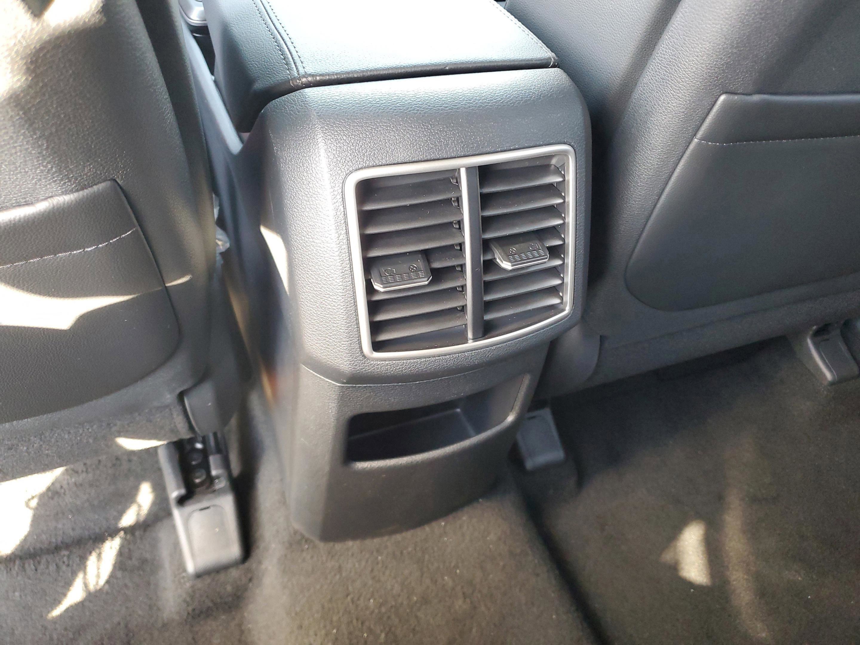 New 2026 Kia Sportage EX w/ EX Panorama Roof Package image 16