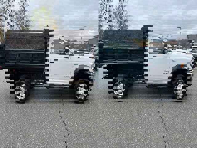 Used 2021 RAM 5500 Tradesman image 8