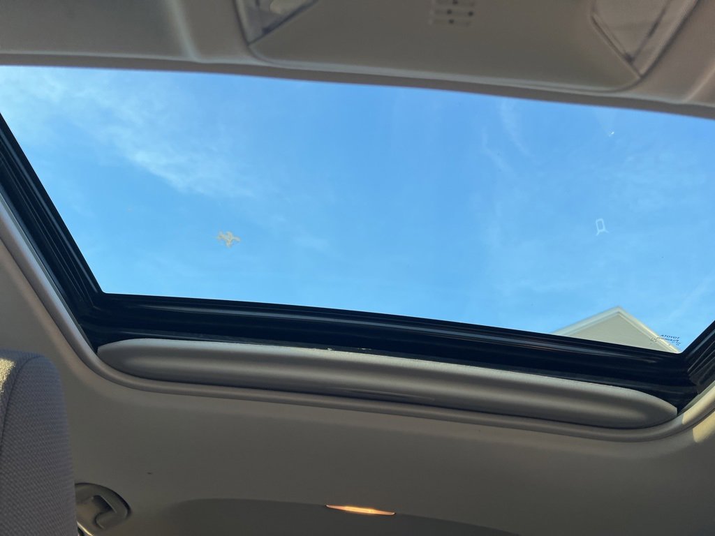 Used 2019 Toyota RAV4 XLE image 22