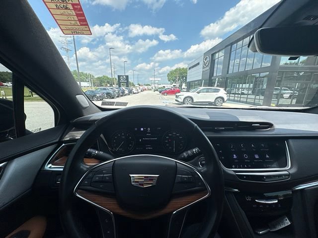 Used 2020 Cadillac XT5 Premium Luxury AWD/4WD image 17