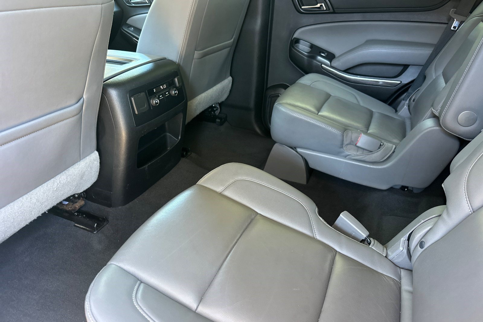Used 2019 Chevrolet Tahoe LT RWD image 26