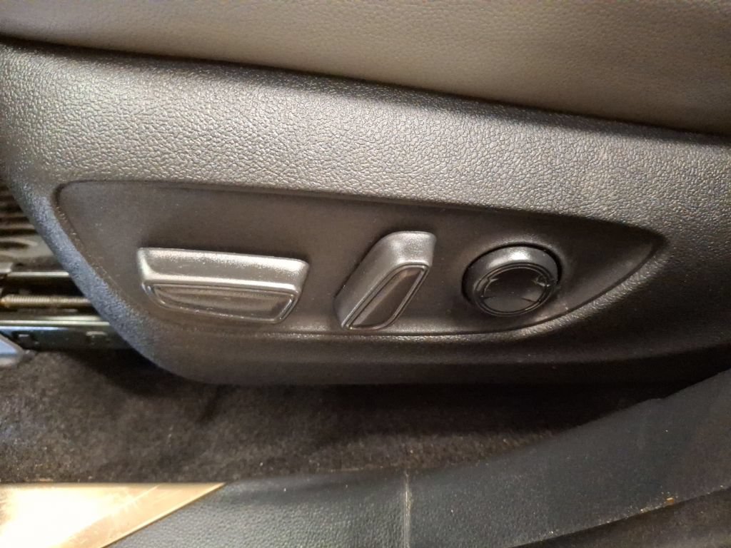 Used 2023 Toyota Highlander Bronze Edition AWD/4WD image 19