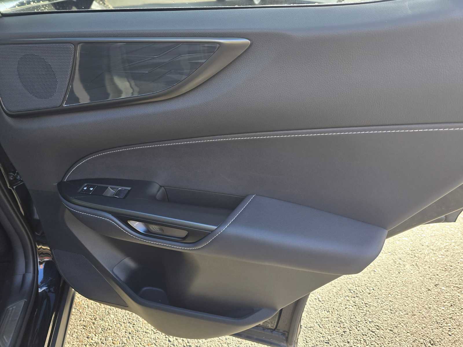 Used 2025 Lexus NX 350h AWD w/ Premium Package image 13