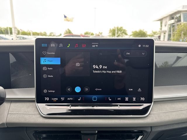 New 2026 Volkswagen Tiguan SE R-Line FWD image 13