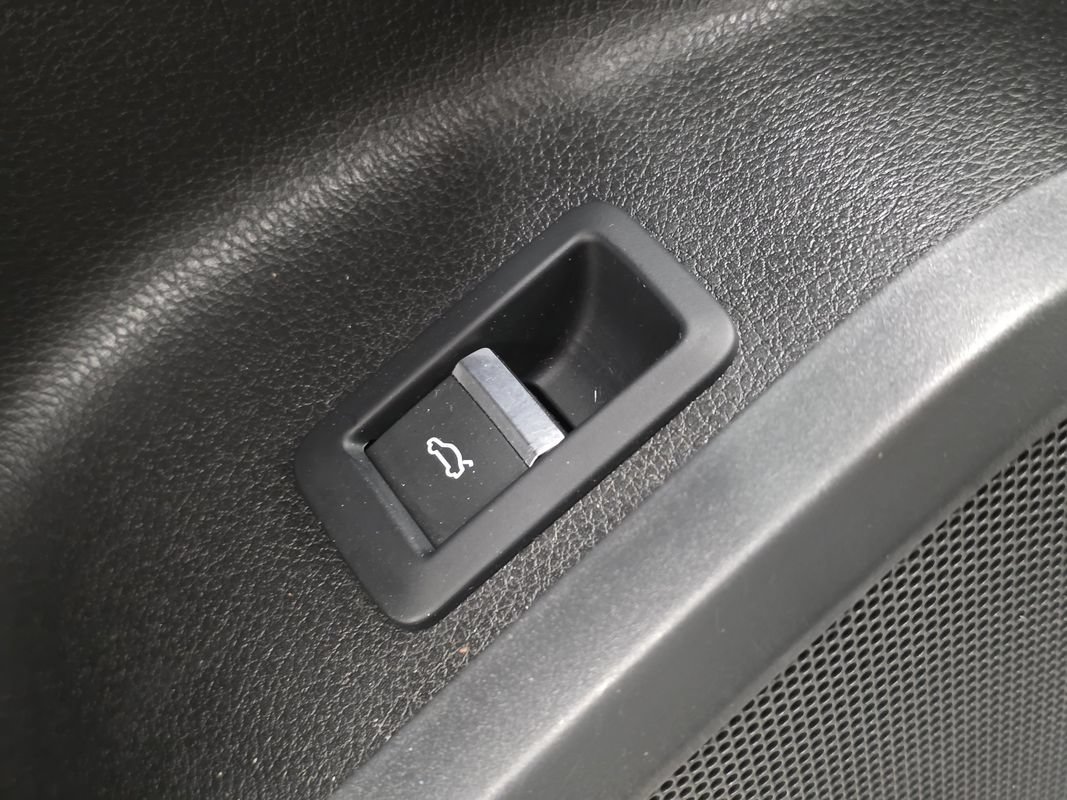 Used 2019 Audi SQ5 Premium Plus AWD/4WD image 28