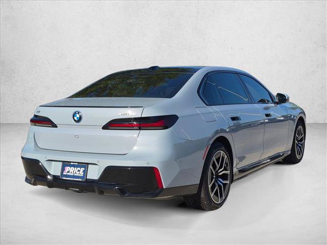 Used 2023 BMW i7 xDrive60 w/ Executive Package 2 AWD/4WD image 5