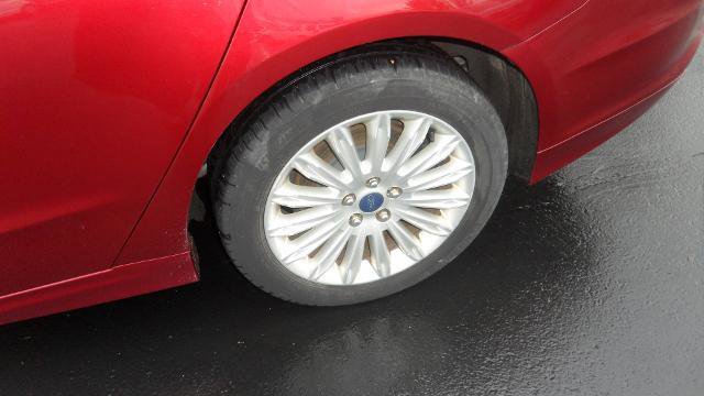 Used 2013 Ford Fusion SE image 10