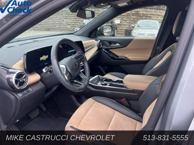 Used 2025 Chevrolet Equinox ACTIV w/ Convenience Package III AWD/4WD image 6