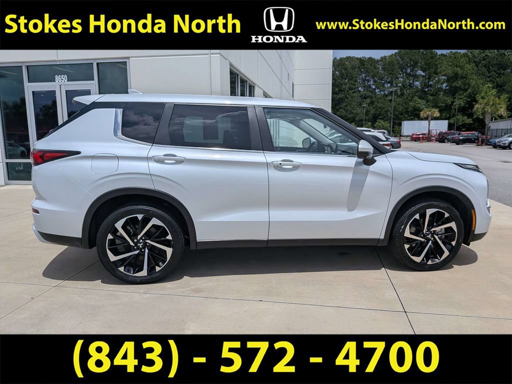 Used 2023 Mitsubishi Outlander SE FWD image 8