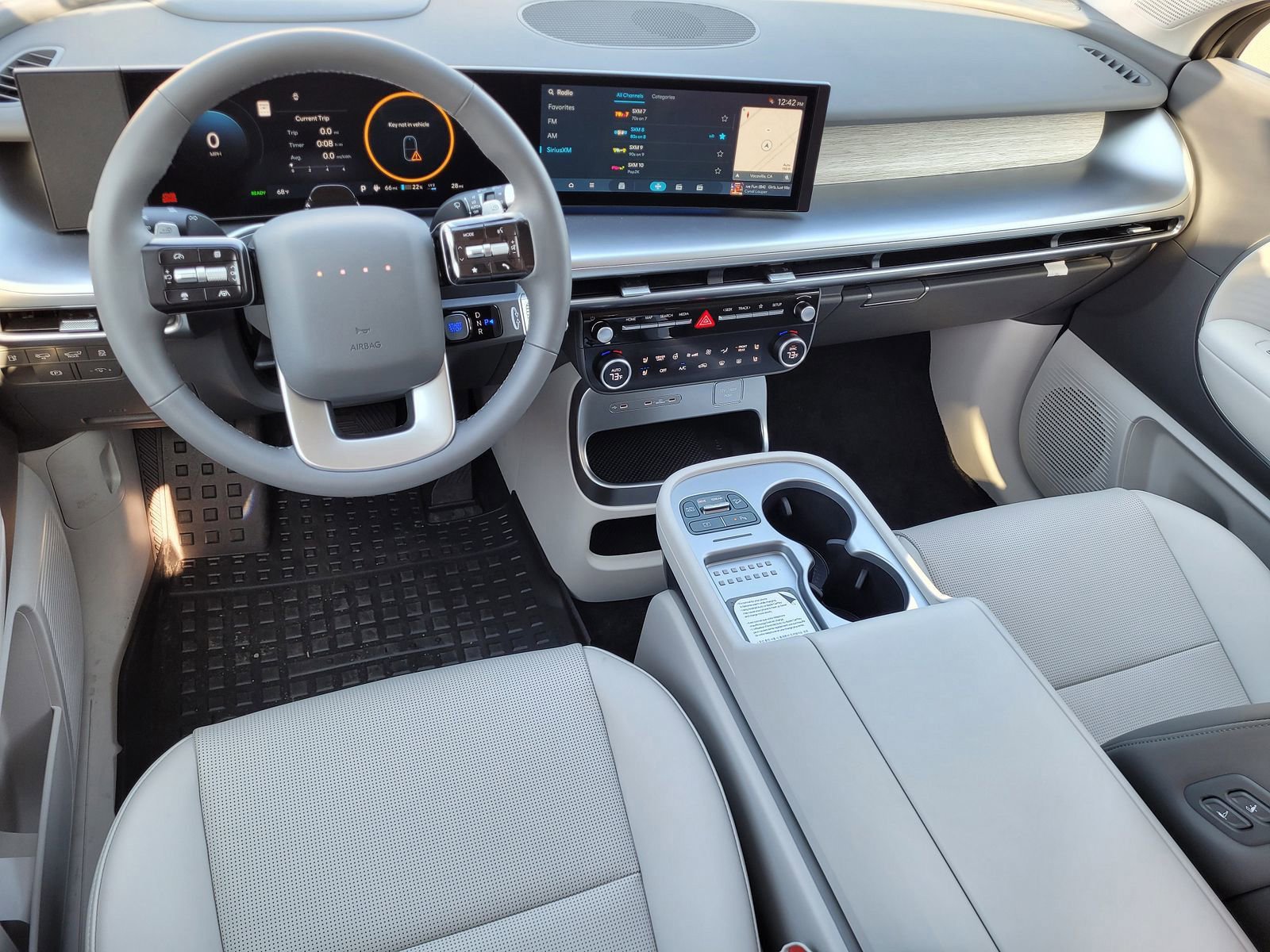 New 2026 Hyundai Ioniq 9 Calligraphy image 7