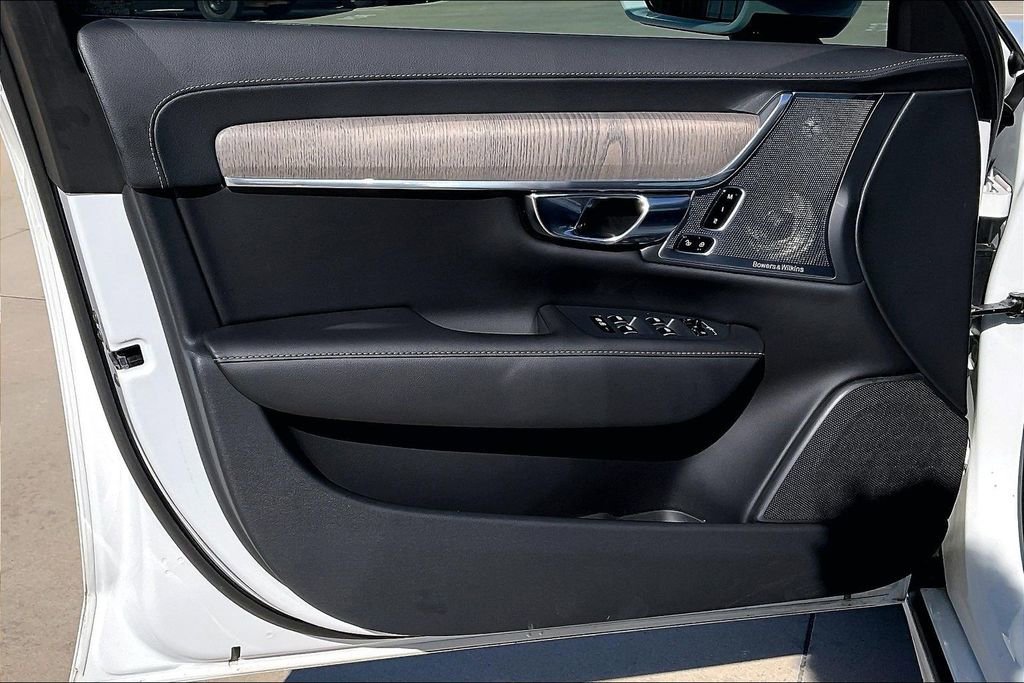 Certified 2023 Volvo S90 T8 Ultimate image 23
