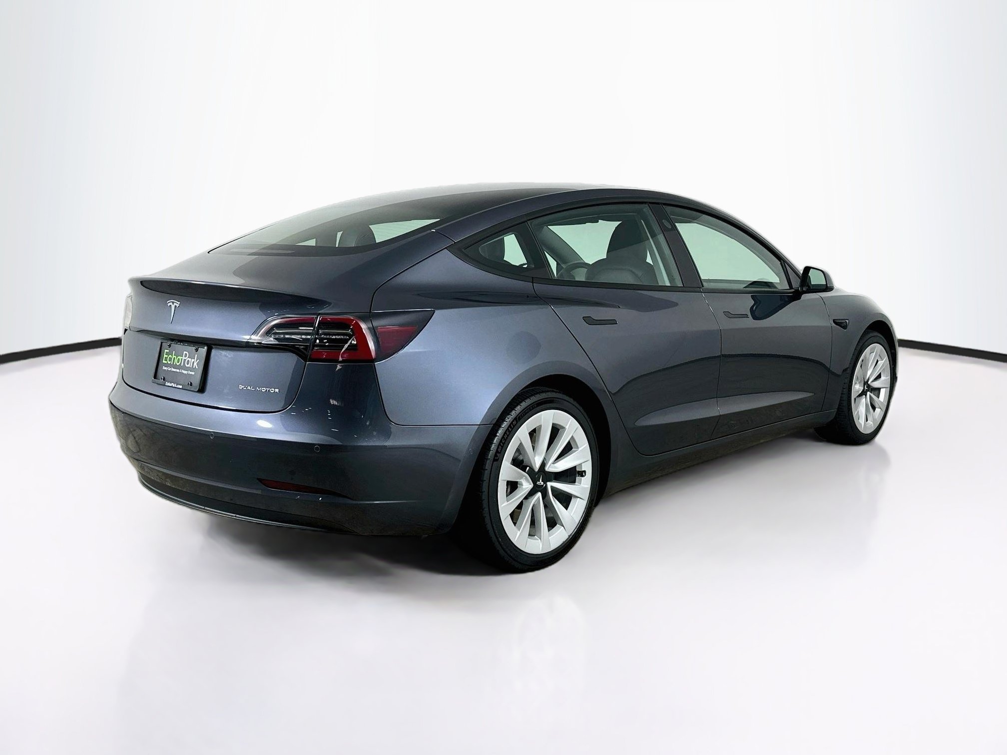 Used 2022 Tesla Model 3 Long Range AWD/4WD image 9