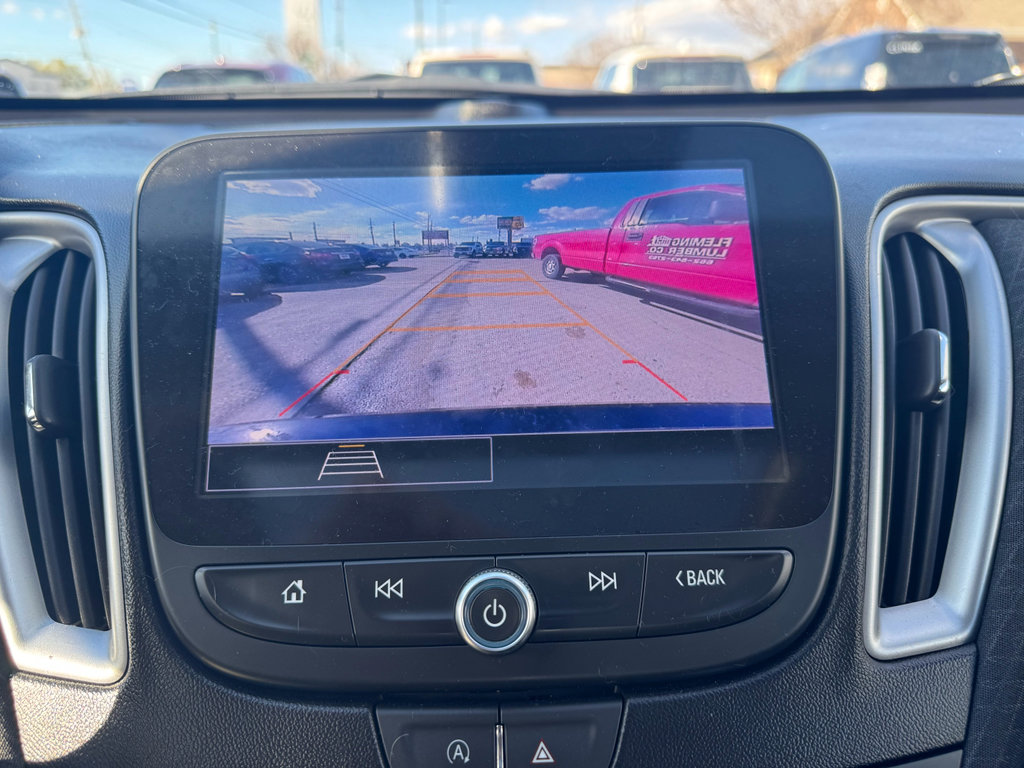 Used 2024 Chevrolet Malibu LT image 20