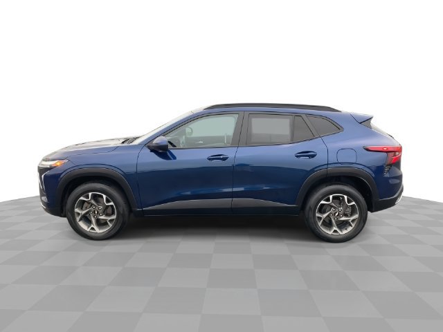 Used 2024 Chevrolet Trax LT w/ Driver Confidence Package FWD image 5
