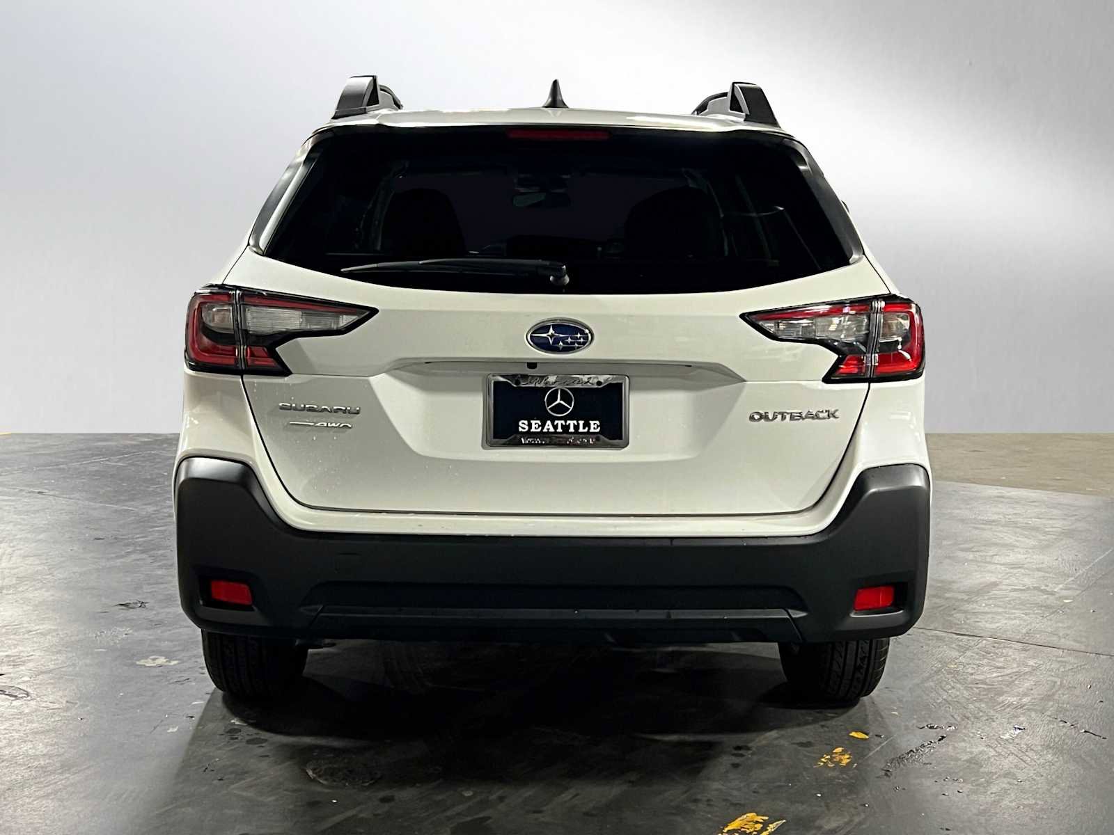 Used 2024 Subaru Outback Premium image 4