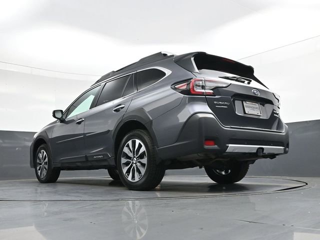 Used 2025 Subaru Outback Touring XT AWD/4WD image 34