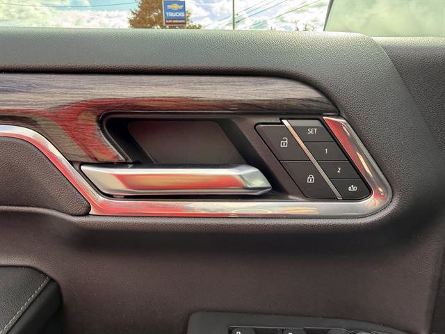 Used 2024 Chevrolet Silverado 1500 LTZ image 39