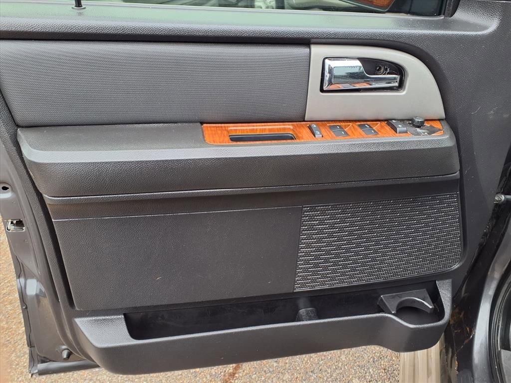 Used 2007 Ford Expedition Eddie Bauer AWD/4WD image 14
