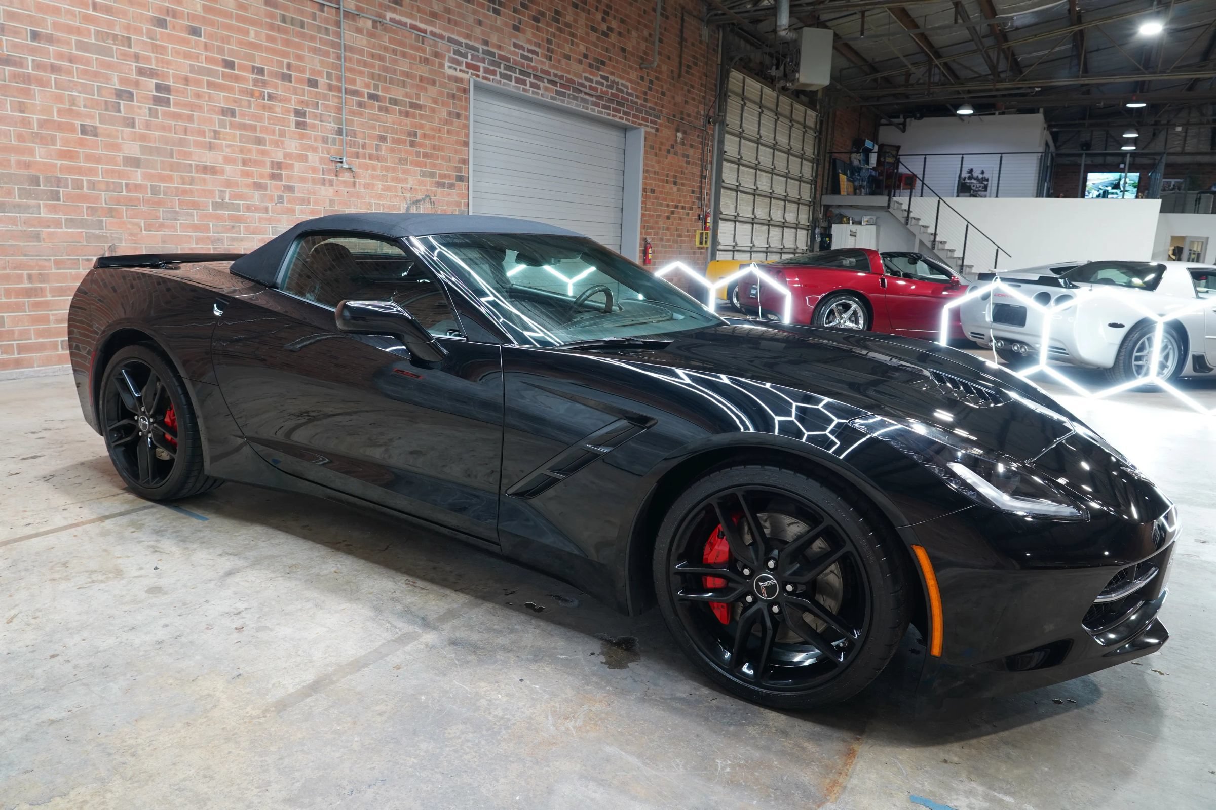 Used 2014 Chevrolet Corvette Stingray Convertible w/ 3LT Preferred Equipment Group RWD image 2