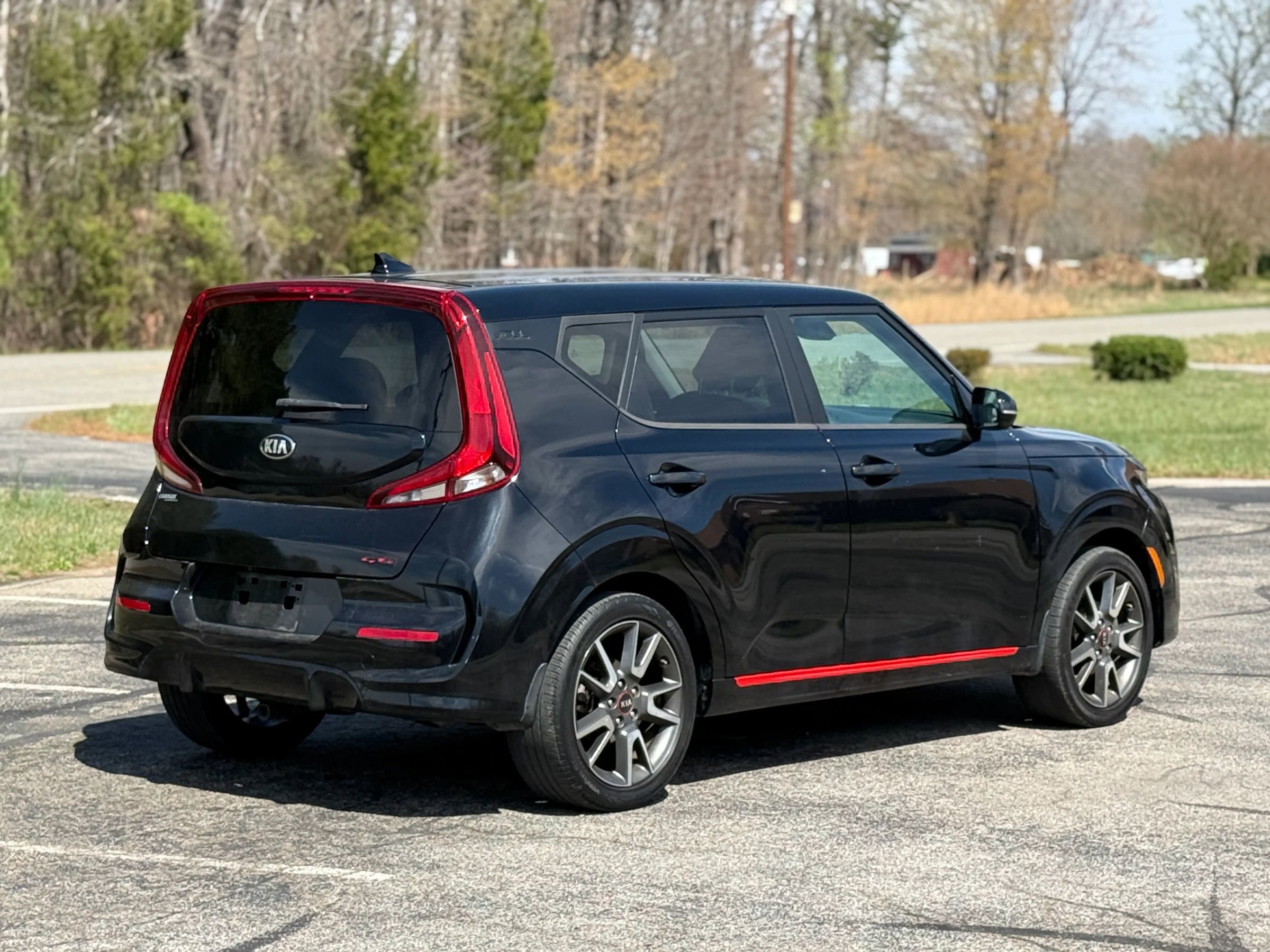 Used 2021 Kia Soul GT-Line FWD image 3