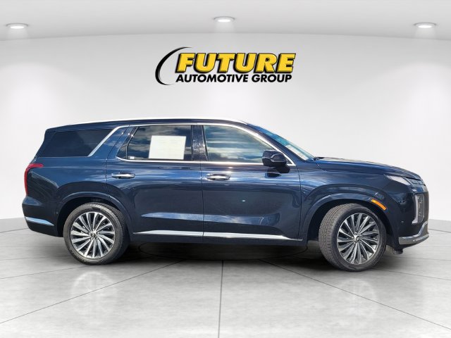 Used 2024 Hyundai Palisade Calligraphy AWD/4WD image 3