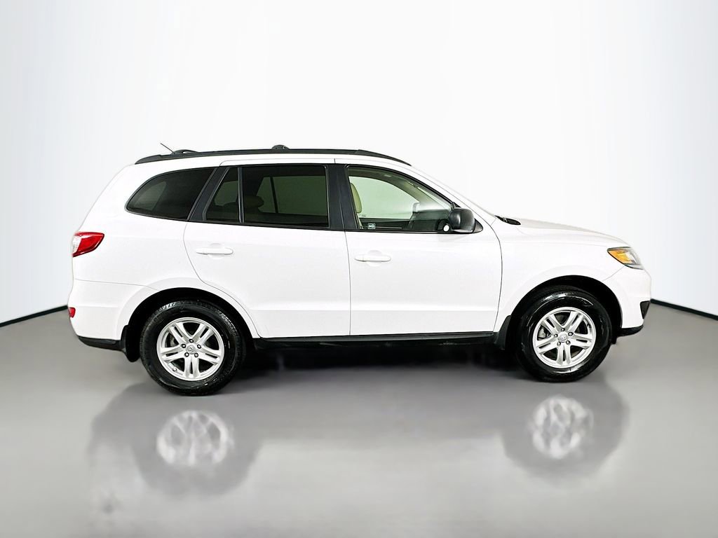 Used 2012 Hyundai Santa Fe GLS image 4