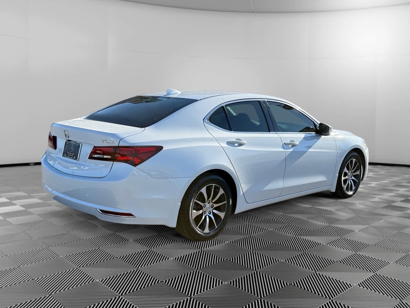 Used 2017 Acura TLX w/ Technology Package image 5